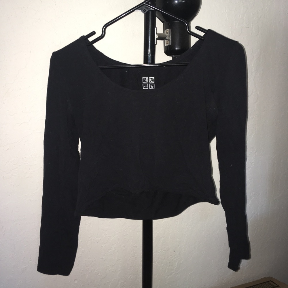 Nollie long sleeve crop top